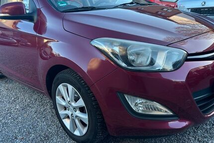 Hyundai i20 147.311 km 4.650 &euro; Aachen 52080