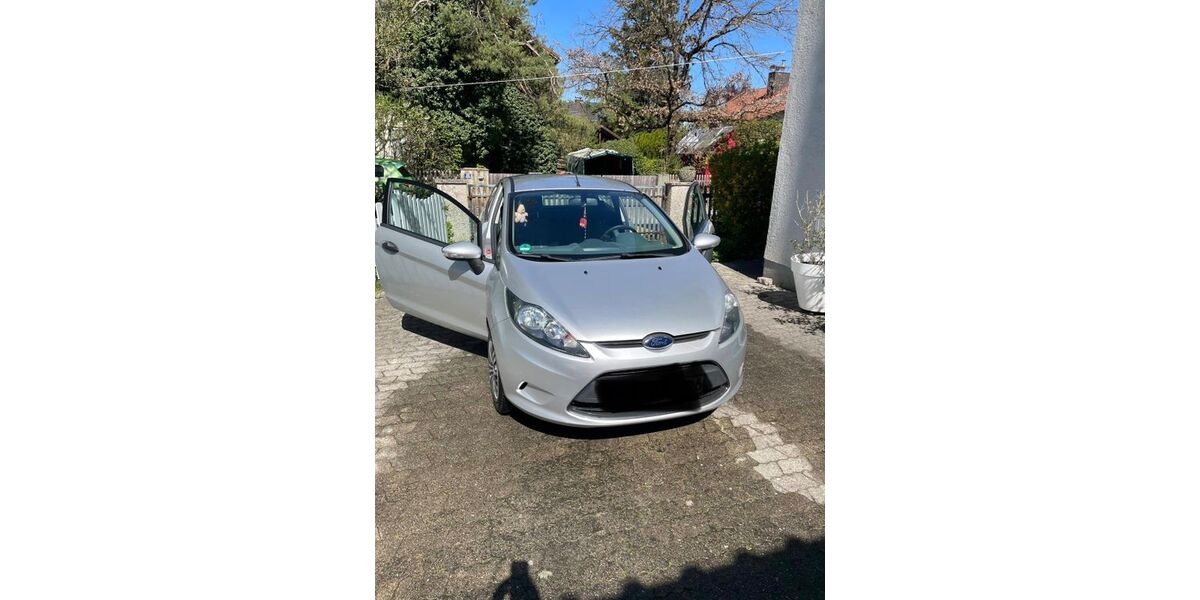 Ford Fiesta 115.000 km 1.800 &euro; Unterföhring 85774
