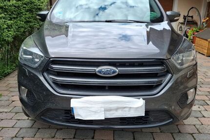 Ford Kuga 182.000 km 11.990 &euro; Großkarolinenfeld 83109