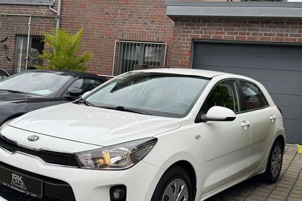 Kia Rio 89.000 km 7.999 € Solingen 42651