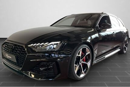 Audi RS4 2.335 km 96.880 € Aschaffenburg 63741