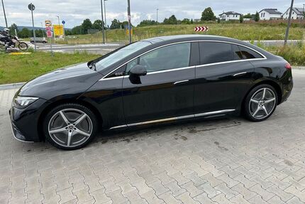 Mercedes EQE