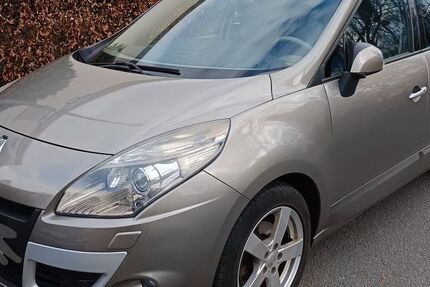 Renault Scenic 98.500 km 5.300 &euro; Dortmund 44269