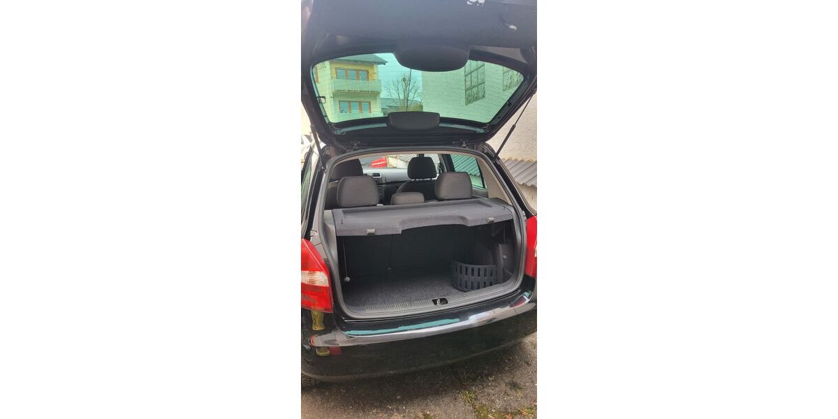 Skoda Fabia 167.544 km 2.500 &euro; Weiler 55413