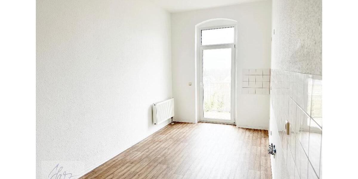 Etagenwohnung Riesa - 2 Zimmer, 74 m&sup2;, 395&euro; | Angebot:26400676