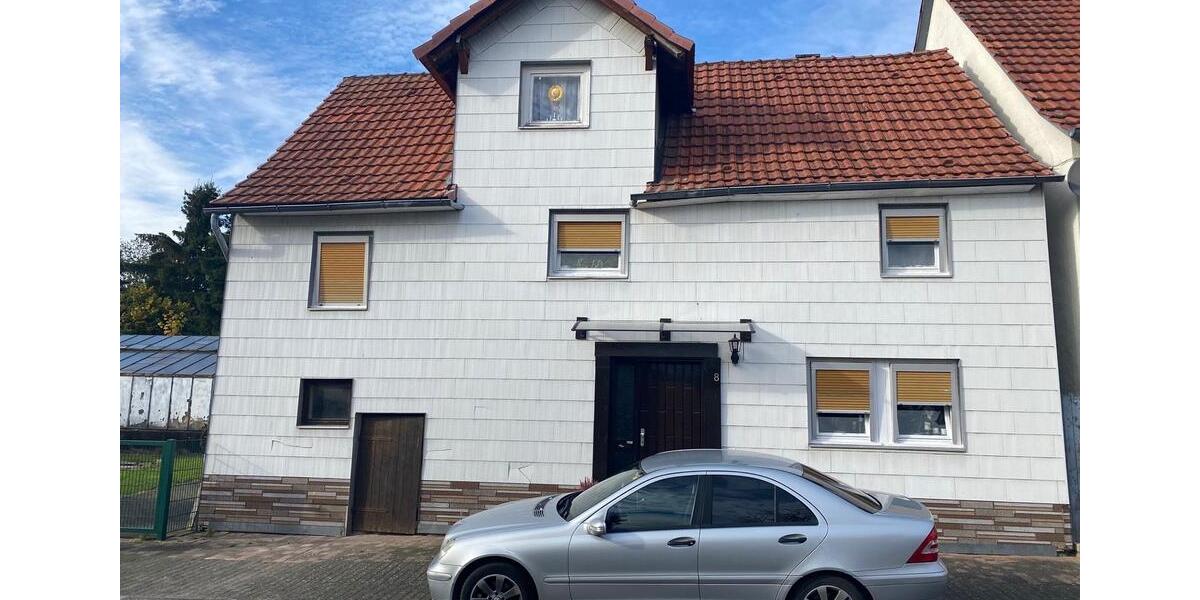 Einfamilienhaus Grebenstein - 7 Zimmer, 140 m&sup2;, 108.000&euro; | Angebot:26982781