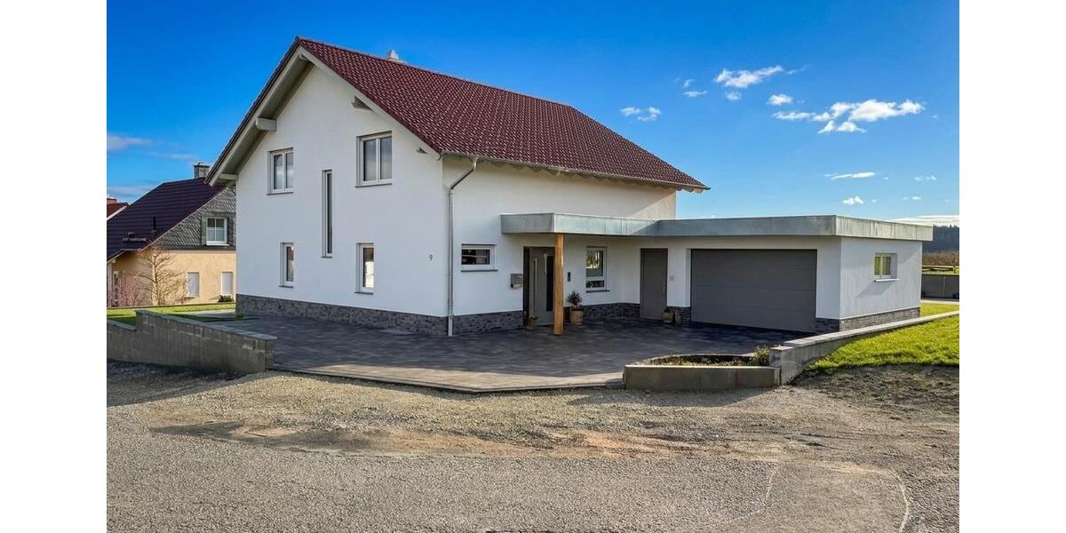 Einfamilienhaus Bad Arolsen - 5.5 Zimmer, 198 m&sup2;, 589.000&euro; | Angebot:24729642