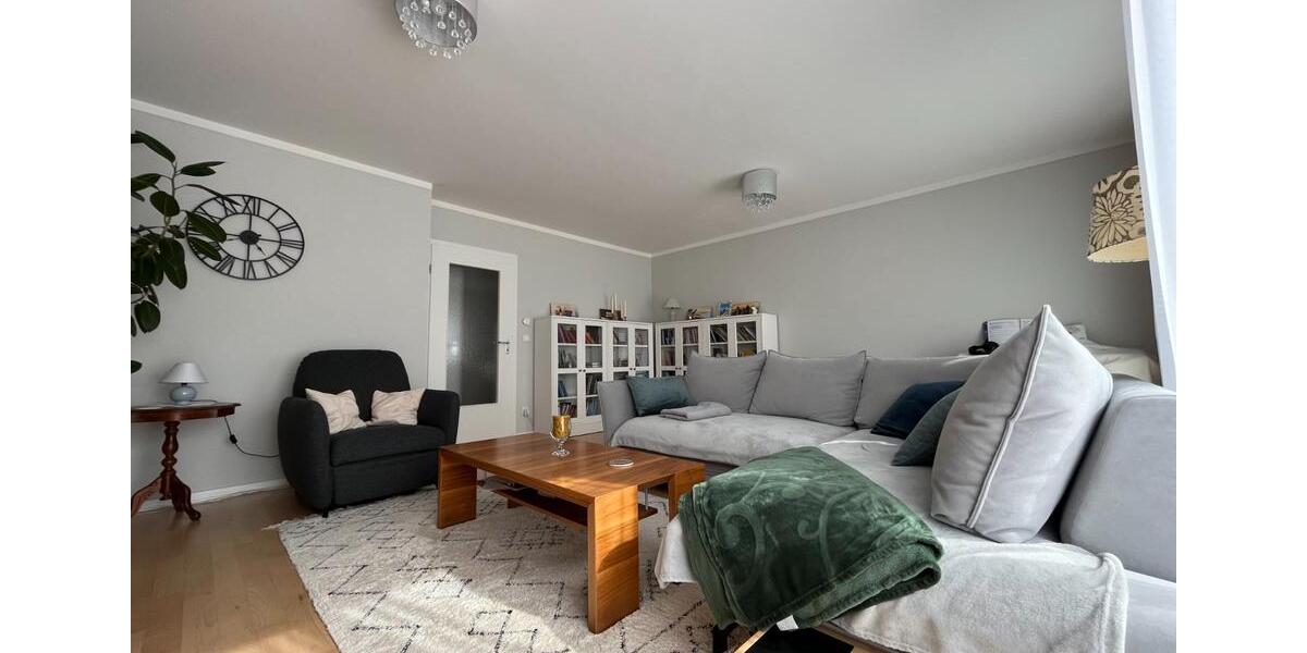 Sonnige 3-Zi-Whg. mit EBK, 2 Balkonen, Wintergarten, von privat 3 zimmer