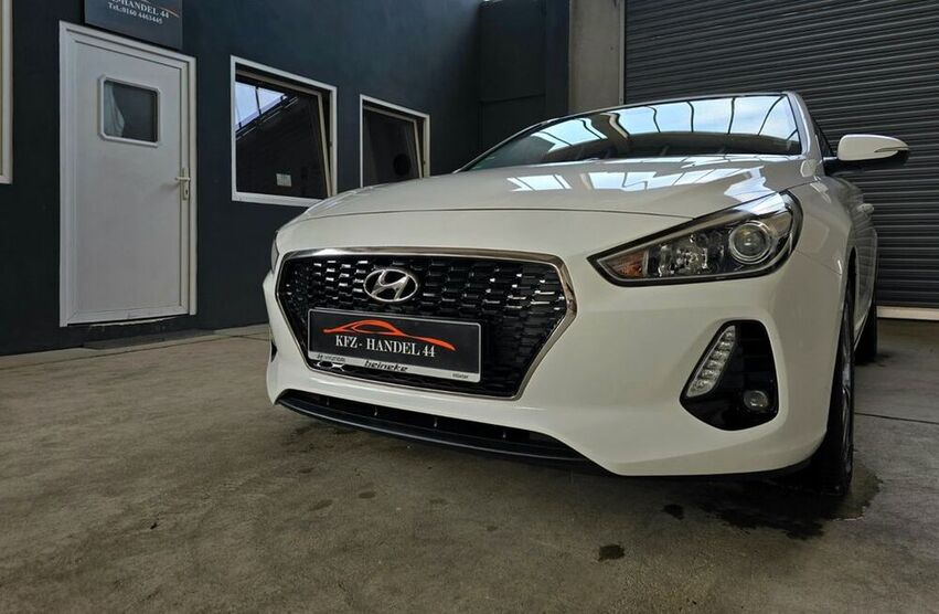 i30