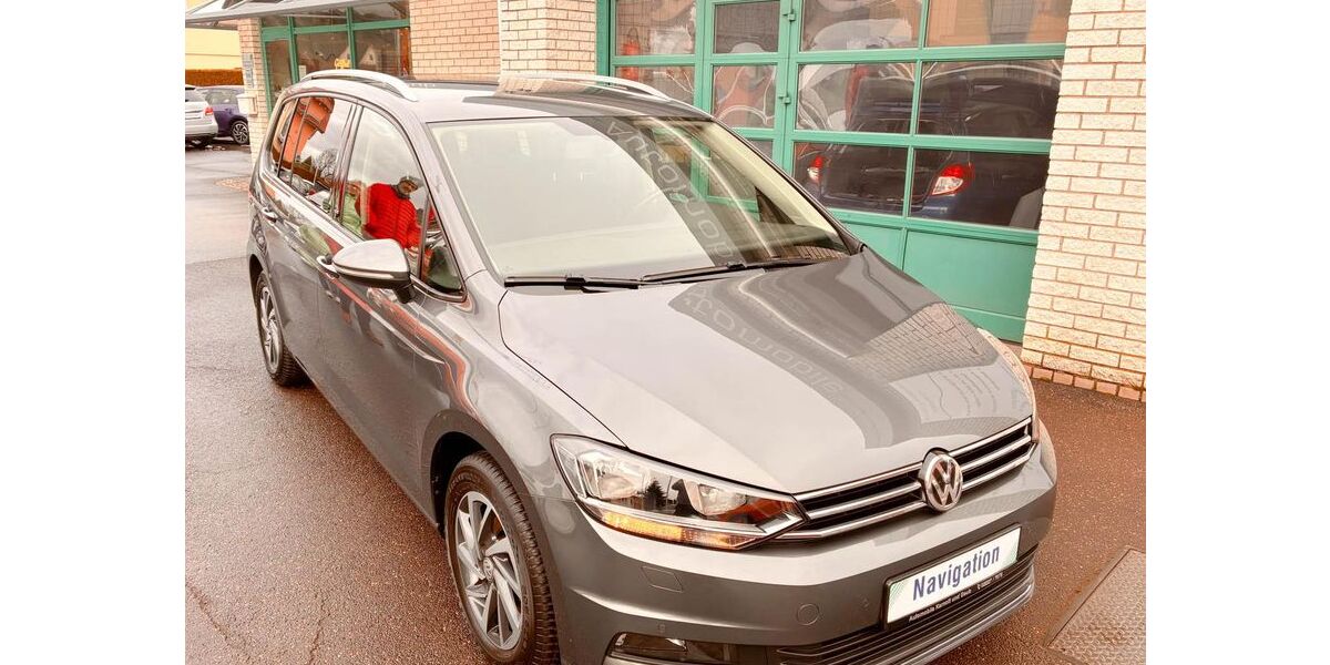 VW Touran 47.300 km 18.950 &euro; Bornheim 53332