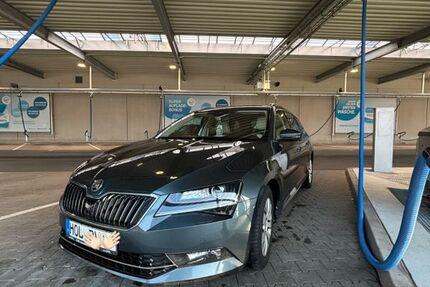 Skoda Superb 160.000 km 18.500 &euro; Holzminden 37603
