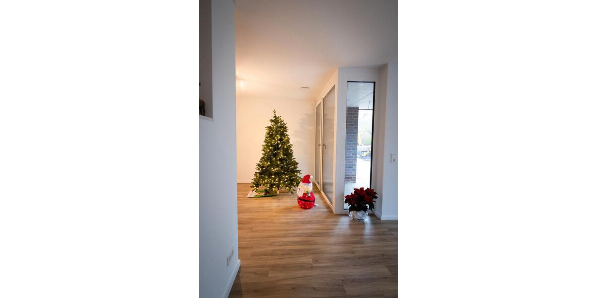 Reihenhaus Edewecht - 6 Zimmer, 122 m&sup2;, 1.710&euro; | Angebot:23857364