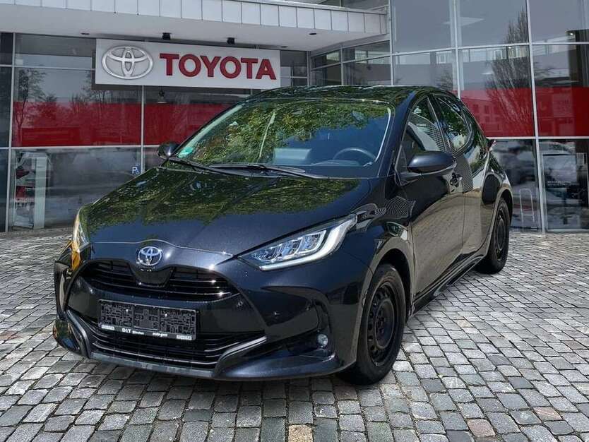 Yaris