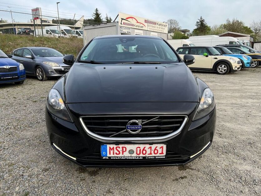 V40