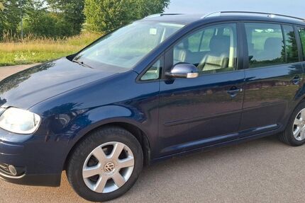 VW Touran 255.500 km 3.800 &euro; Buttenwiesen 86647