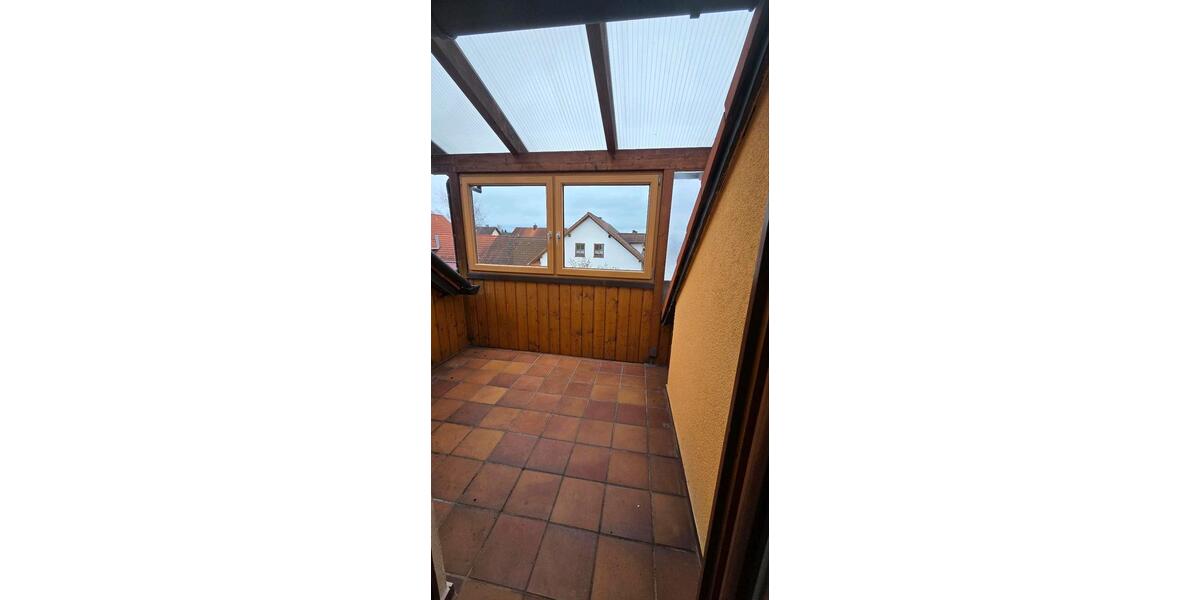 Dachgeschoßwohnung Hemau - 4 Zimmer, 102 m&sup2;, 900&euro; | Angebot:24848450