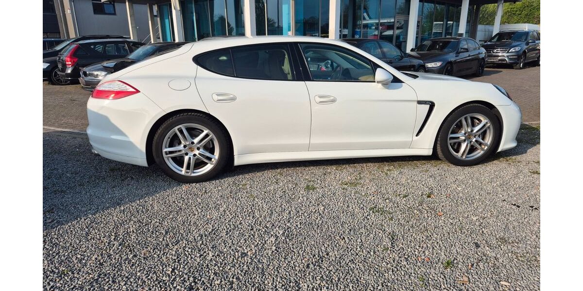 Porsche Panamera 84.153 km 30.000 &euro; Achim 28832
