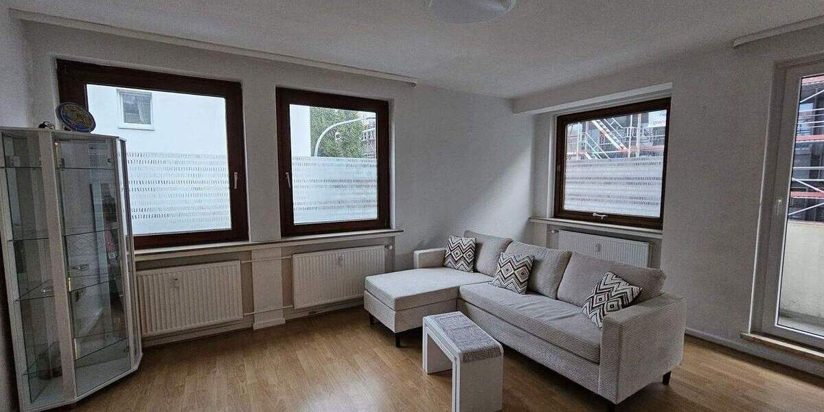 Gemütlich wohnen in der Neustadt - 3-Zimmer mit Balkon & Einbauküche 3 zimmer
