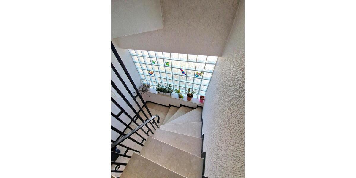 Dachgeschoßwohnung Obersulm - 3 Zimmer, 65 m&sup2;, 900&euro; | Angebot:25843640