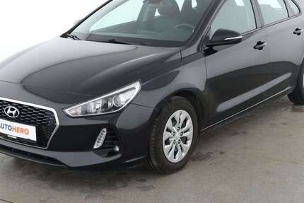 Hyundai i30 100.514 km 9.690 &euro; Stuttgart 70195