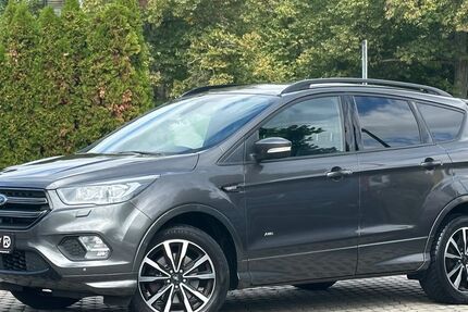 Ford Kuga 87.000 km 13.490 &euro; Altenburg 04600