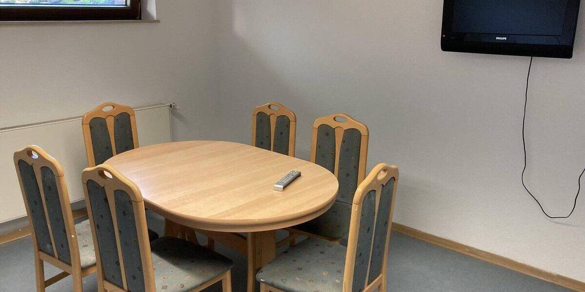 Etagenwohnung Kröv - 9 Zimmer, 214 m&sup2;, 1.190&euro; | Angebot:26858188