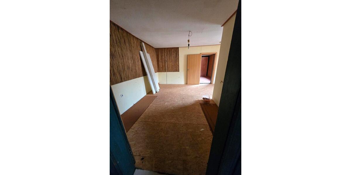 Etagenwohnung Übach-Palenberg Palenberg - 10 Zimmer, 214 m&sup2;, 110.000&euro; | Angebot:27156975