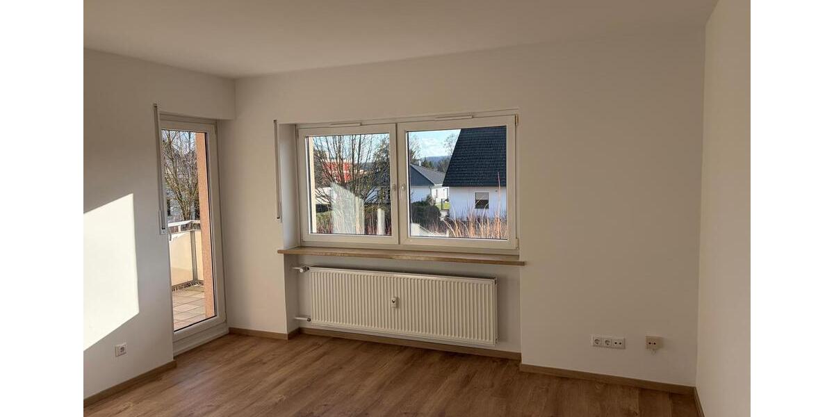 Erdgeschoßwohnung Bad Rodach - 3 Zimmer, 78 m&sup2;, 680&euro; | Angebot:25603829