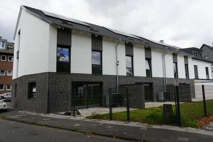 Haus zum Kaufen in Duisburg 529.000 € 177 m²