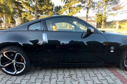 Nissan 350Z 65.000 km 15.000 € Recklinghause 45657