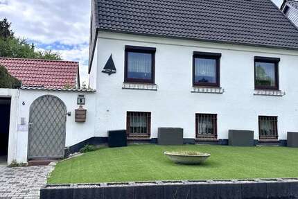 Haus Reinfeld - 6 Zimmer, 104 m&sup2;, 218.000&euro; | Angebot:26789804