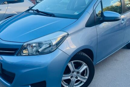 Toyota Yaris 51.000 km 7.800 &euro; Hamburg 20537