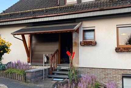 Haus Netphen - 7 Zimmer, 120 m&sup2;, 310.000&euro; | Angebot:24708882