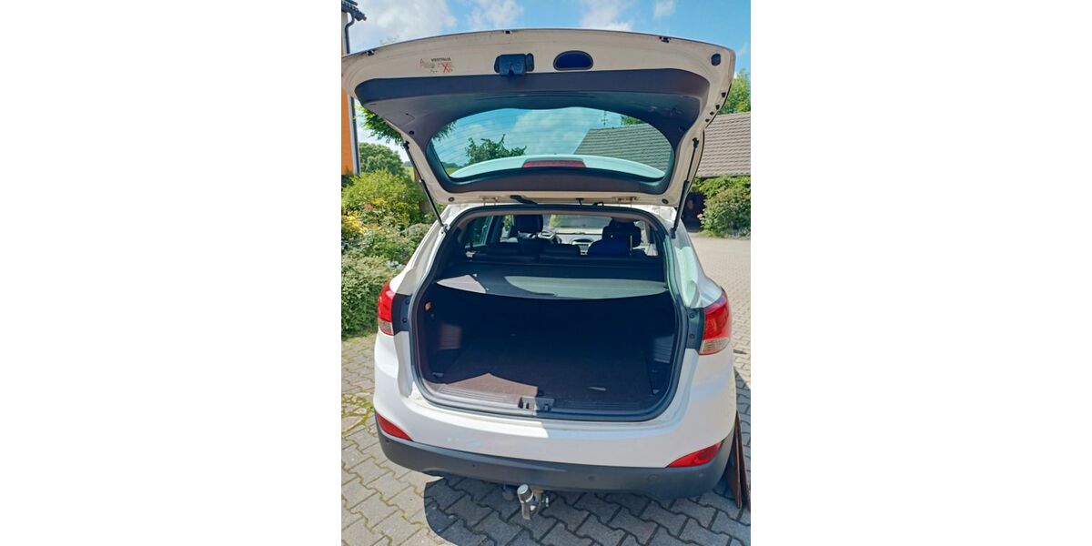 Hyundai ix35 217.000 km 8.000 &euro; Schönkirch 95703