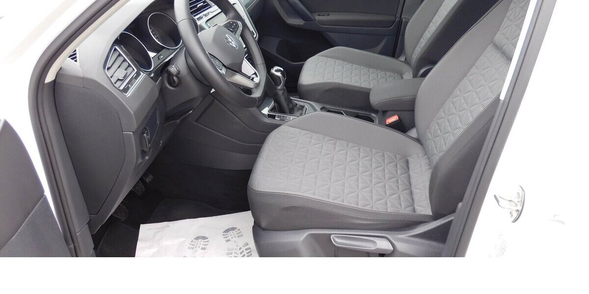 VW Tiguan 1.5 Move Klima TSI Navi 35.900 km 23.990 &euro; Vordorf 38533