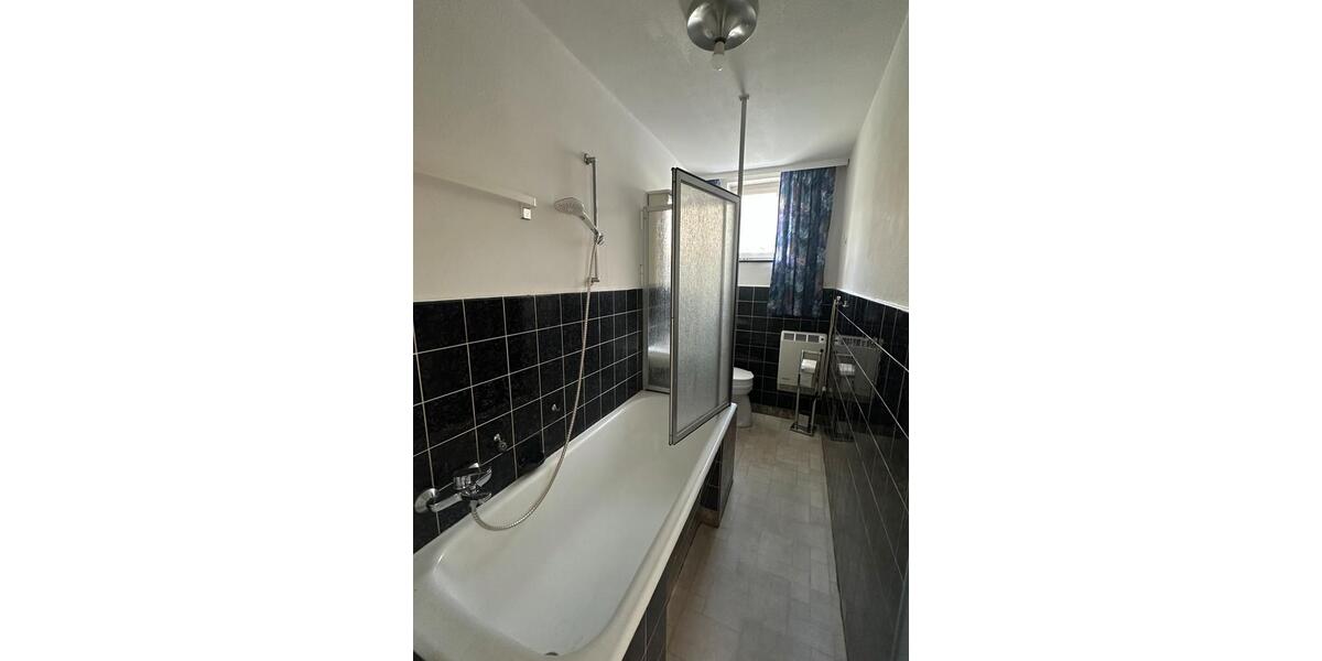 Einfamilienhaus Baunatal - 7 Zimmer, 470 m&sup2;, 289.000&euro; | Angebot:26967495