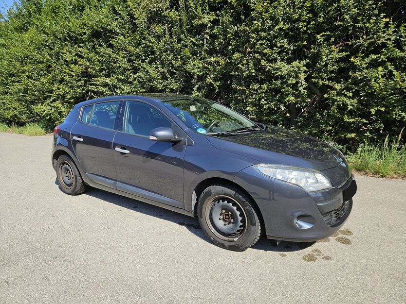 Renault Megane 188.000 km 1.990 € Gauting-Hausen 82131
