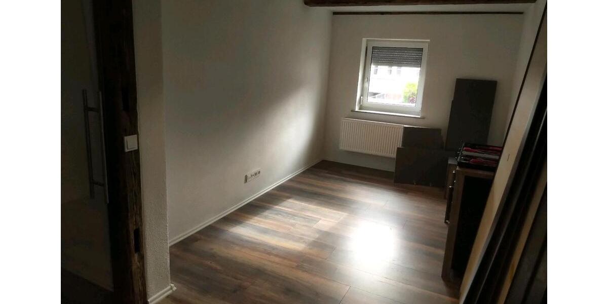 Etagenwohnung Illertissen - 4.5 Zimmer, 105 m&sup2;, 1.400&euro; | Angebot:26635837