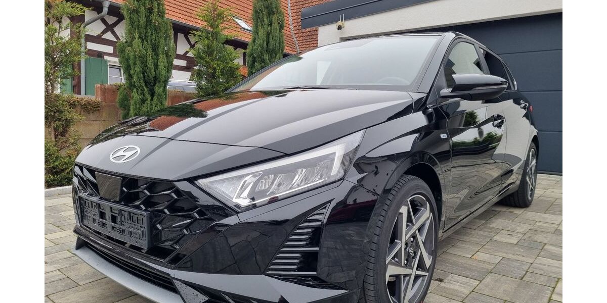 Hyundai i20 12.170 km 17.790 &euro; Eckartsweier 77731