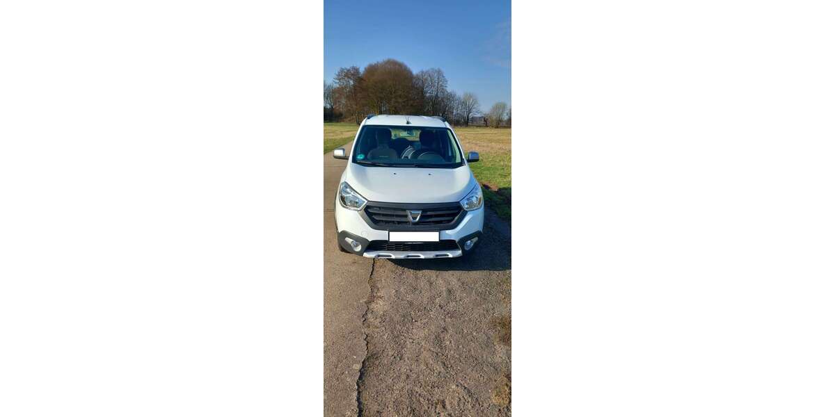 Dacia Lodgy 116.200 km 9.800 &euro; Hasselroth 63594