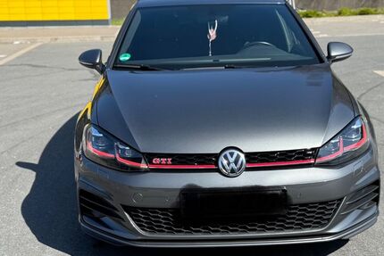 VW Golf 56.000 km 21.500 &euro; Lüdenscheid 58511