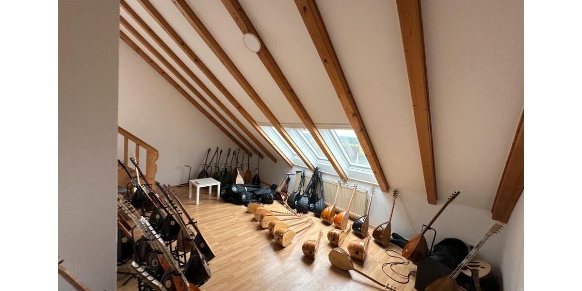 Traumhafte Doppelhaushälfte mit Garten in 91227 Leinburg 4 zimmer