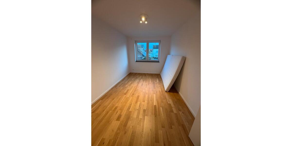 Reihenhaus Troisdorf - 5 Zimmer, 155 m&sup2;, 2.090&euro; | Angebot:25926282