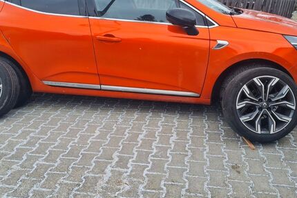 Renault Clio 72.032 km 13.500 &euro; Rehau 95111