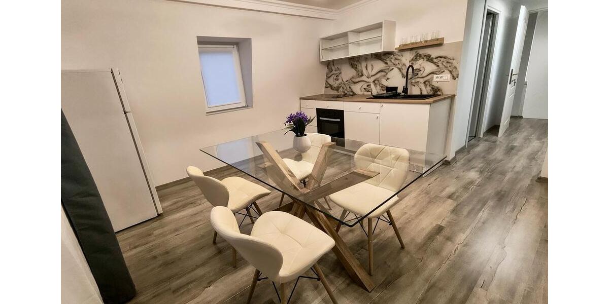 Mehrfamilienhaus, Wohnhaus Pressig - 5 Zimmer, 130 m&sup2;, 1.100&euro; | Angebot:25163448