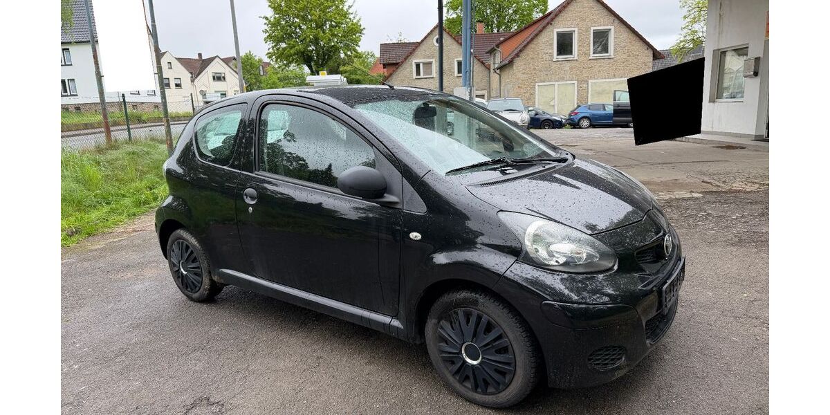Toyota Aygo (X) 157.000 km 1.699 &euro; Detmold 32758