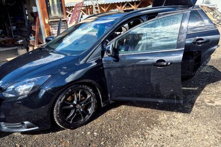 Ford Focus 233.092 km 7.000 &euro; Heinsdorfergrund 08468