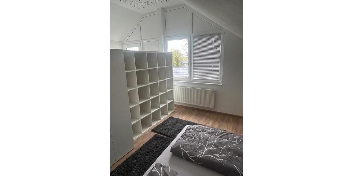 Dachgeschoßwohnung Ibbenbüren - 3 Zimmer, 140 m&sup2;, 1.000&euro; | Angebot:26039332