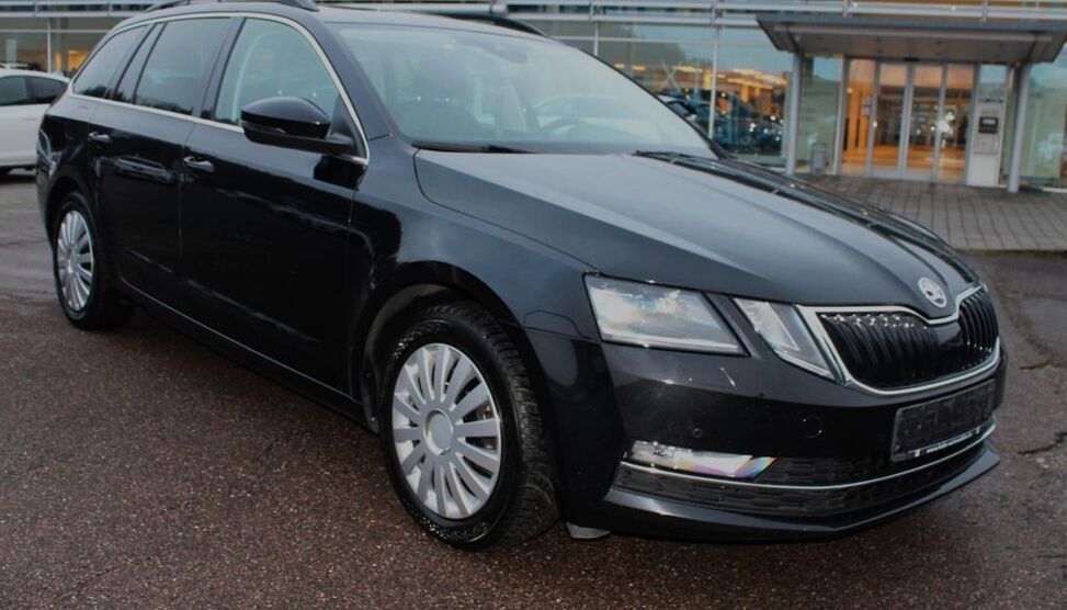 Skoda Octavia 150.300 km 12.800 € Weissach im Tal 71554