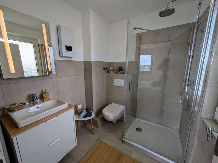 Wohnung zum Kaufen in Duisburg 229.000 € 90 m² 4 zimmer